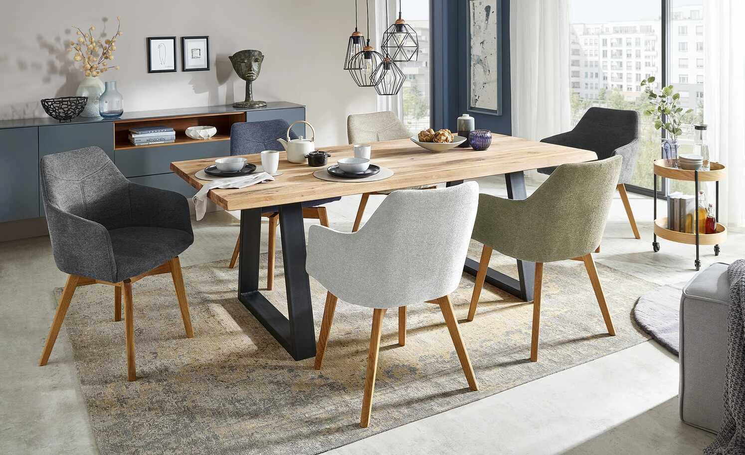 Woodford Polsterstuhl mit Armlehne Muron | Nachtblau Nein